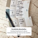 Schreibe Komplimente für deinen Lieblingsmenschen per Hand auf die einzelnen Zettel und fülle die Gründe in den Adventskalender.
