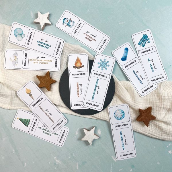 Weihnachtsgutscheine zum Ausdrucken im Set ‚Winterlich & aktiv‘ – Druckvorlage mit Gutscheinen wie ‚für eine Schneeballschlacht‘, ‚für einmal Schneemann bauen‘, ‚für ein Lagerfeuer‘, ‚für eine Schneewanderung‘, ‚für eine Eislauf-Disco‘ oder ‚für einmal Ski fahren‘.