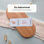 Gutschein Alpaka Wanderung Druckvorlage als PDF zum Downloaden. Auf dem Alpaka-Wanderung-Gutschein ist ein Alpaka im Aquarellstil abgebildet.