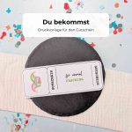 Gutschein Fasching Druckvorlage als PDF zum Downloaden. Auf dem Fasching-Gutschein ist eine bunte Narrenmütze im Aquarellstil abgebildet.